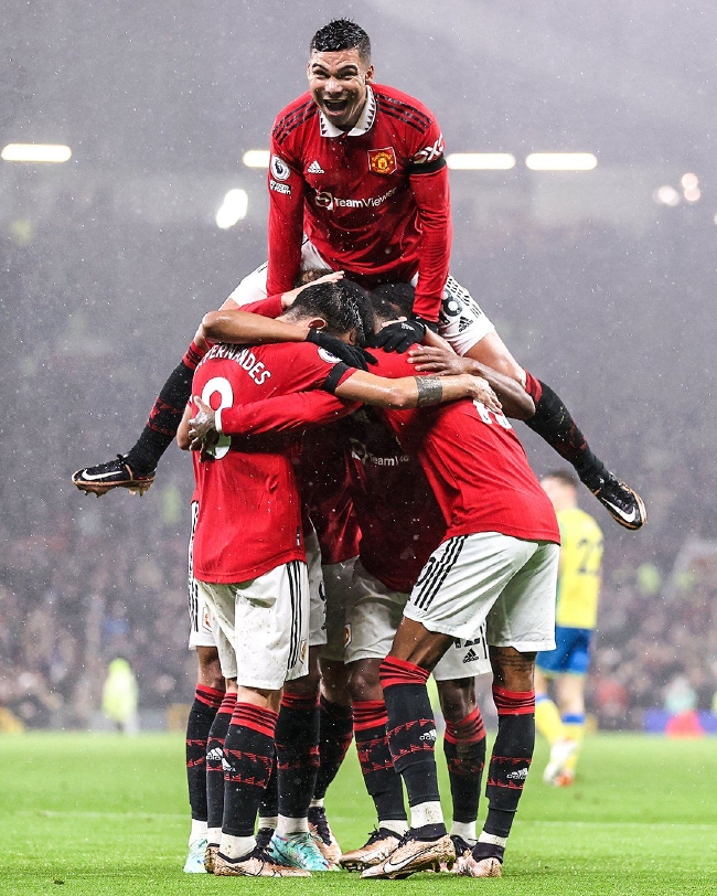 火箭险胜雄 火箭险胜雄