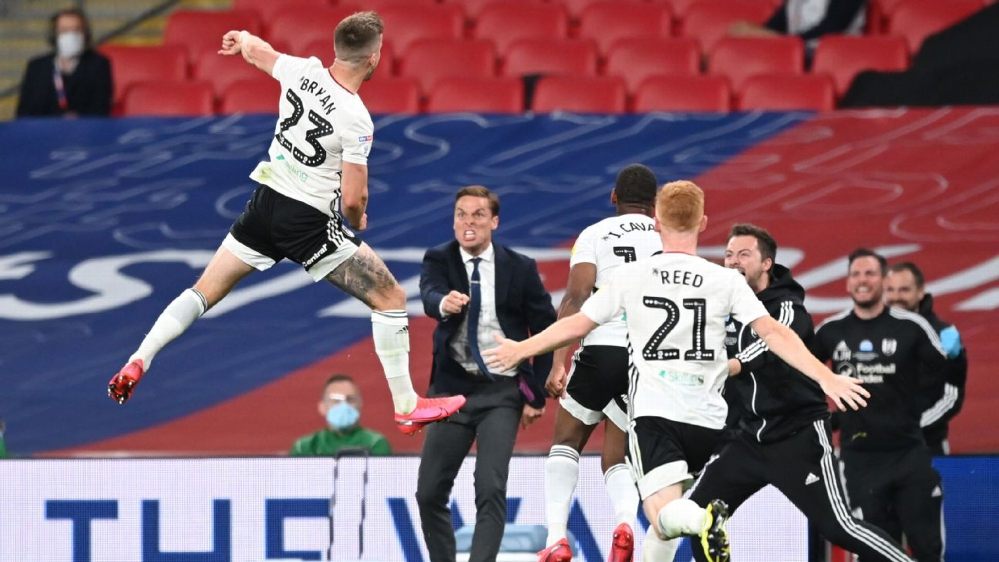 游泳比赛中 游泳比赛中