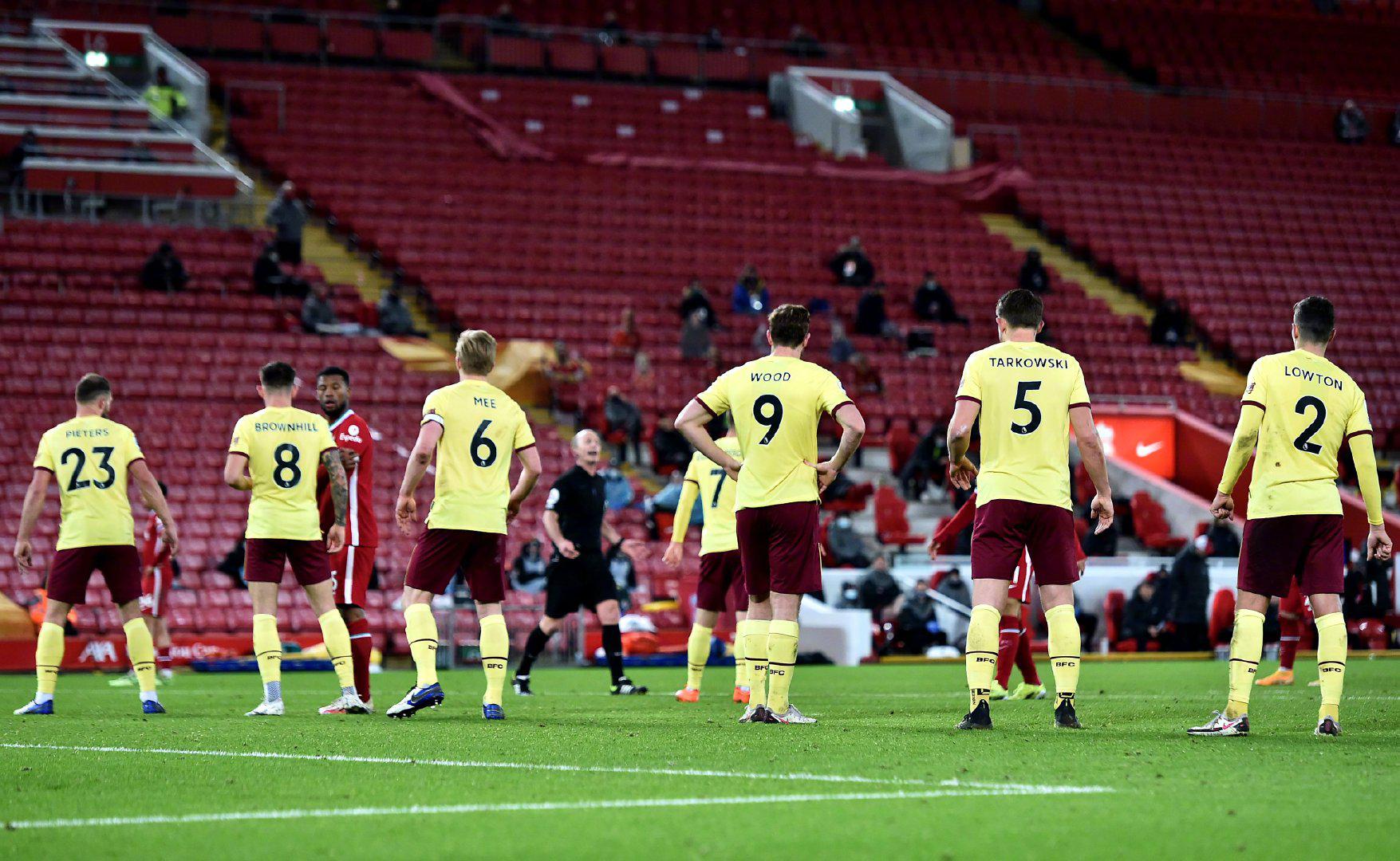 刻在球迷们 刻在球迷们