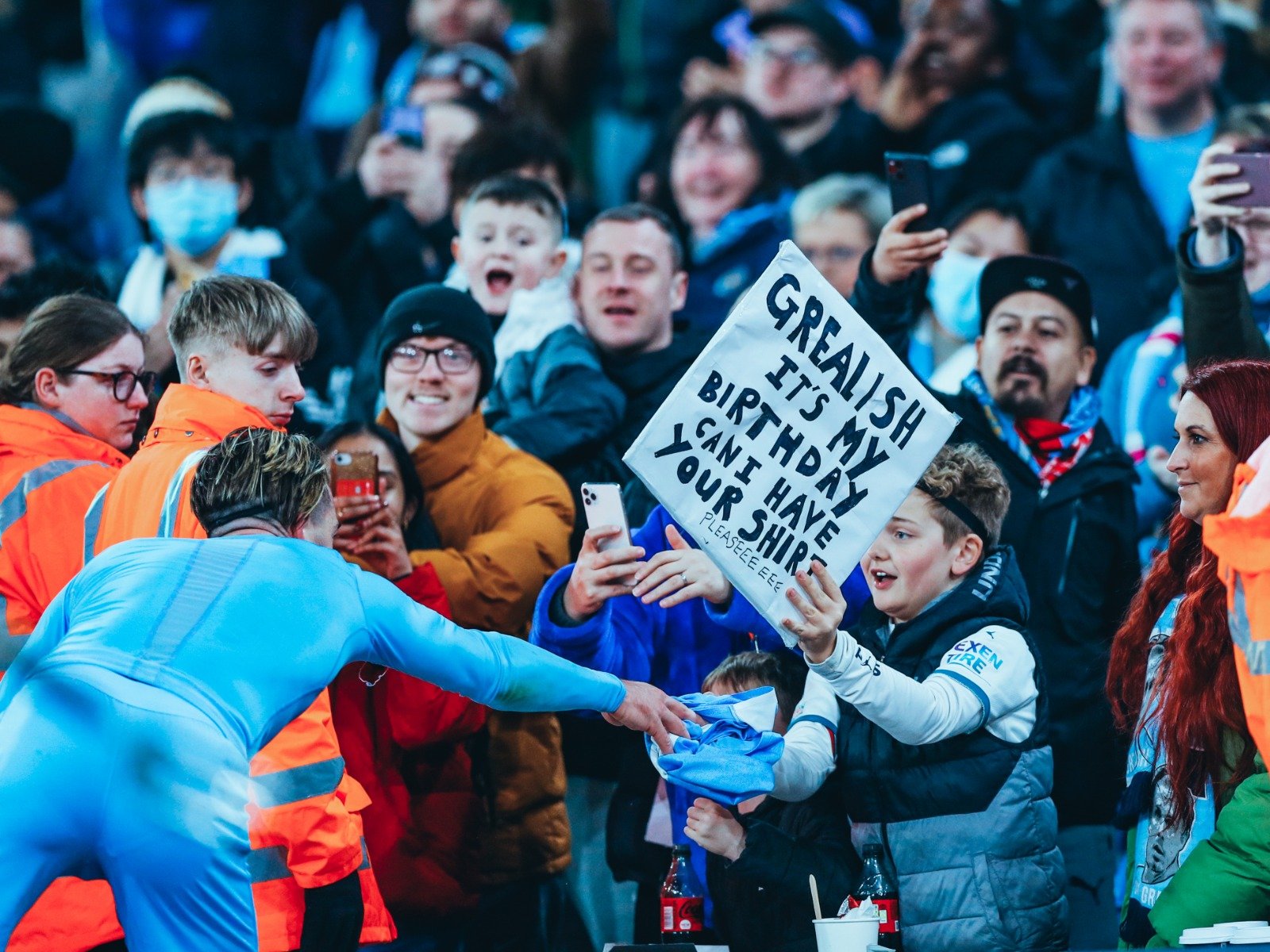 高层关系的 高层关系的